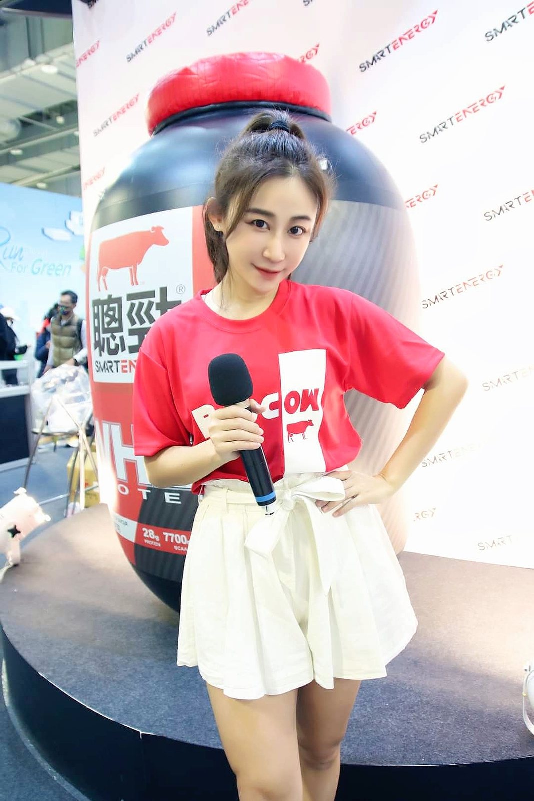 品牌新品展覽活動｜展場主持人黃珮綸 YAYA