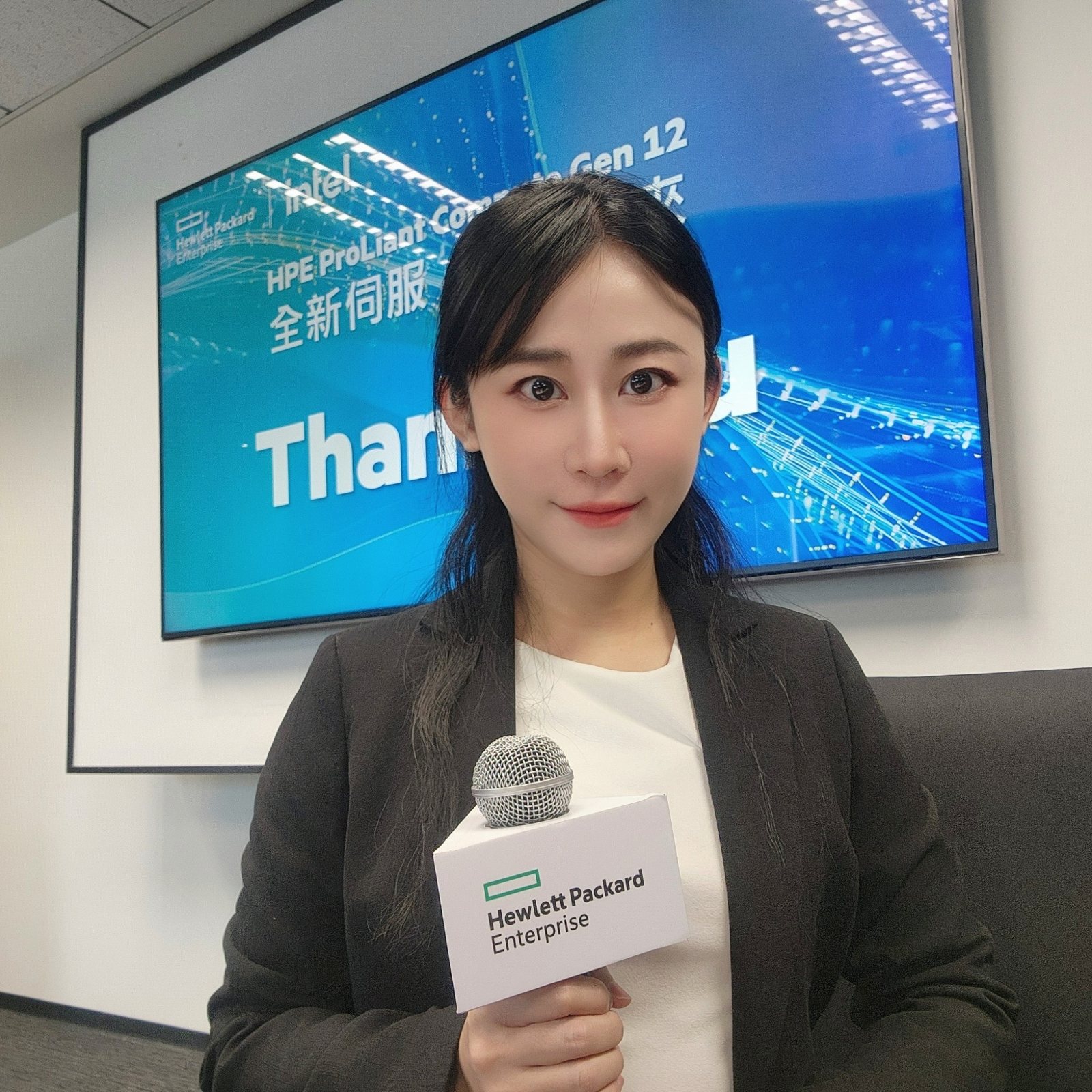 企業論壇研討會主持｜研討會主持人黃珮綸 YAYA